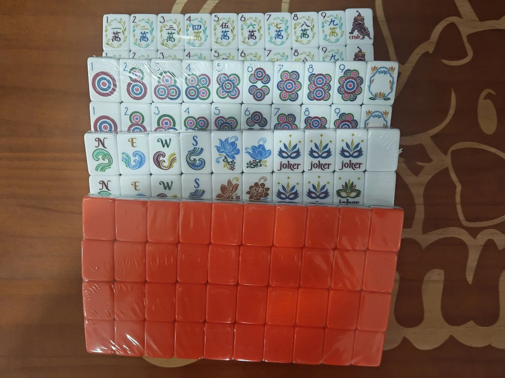 In Stock NEW American Mahjong Sets 160 Tiles Acrylic Mah Jongg 4-Layer Mahjong Portable Travel Family Party Games Surprise Gifts (portable acrylic mahjong set)