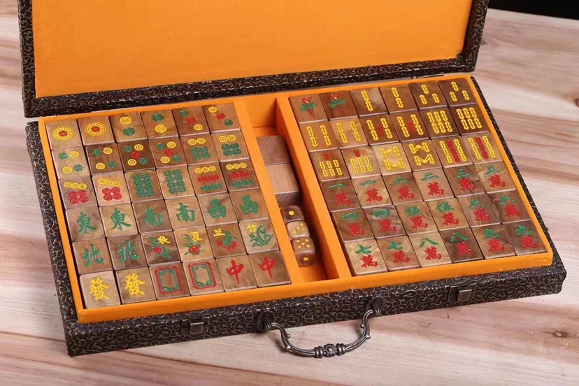 Golden Silk Nanmu Water Wave Pattern Redwood Household Mahjong Solid Wood Gift (redwood mahjong set)