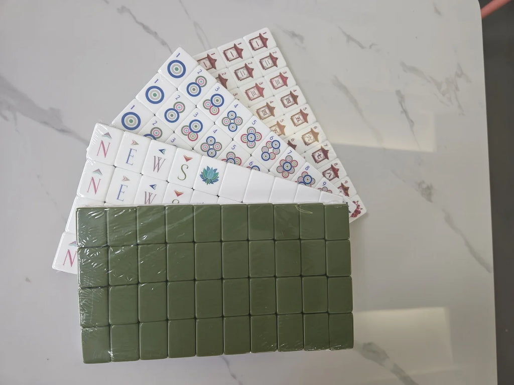 In Stock NEW American Mahjong Sets 160 Tiles Acrylic Mah Jongg 4-Layer Mahjong Portable Travel Family Party Games Surprise Gifts (portable acrylic mahjong set)