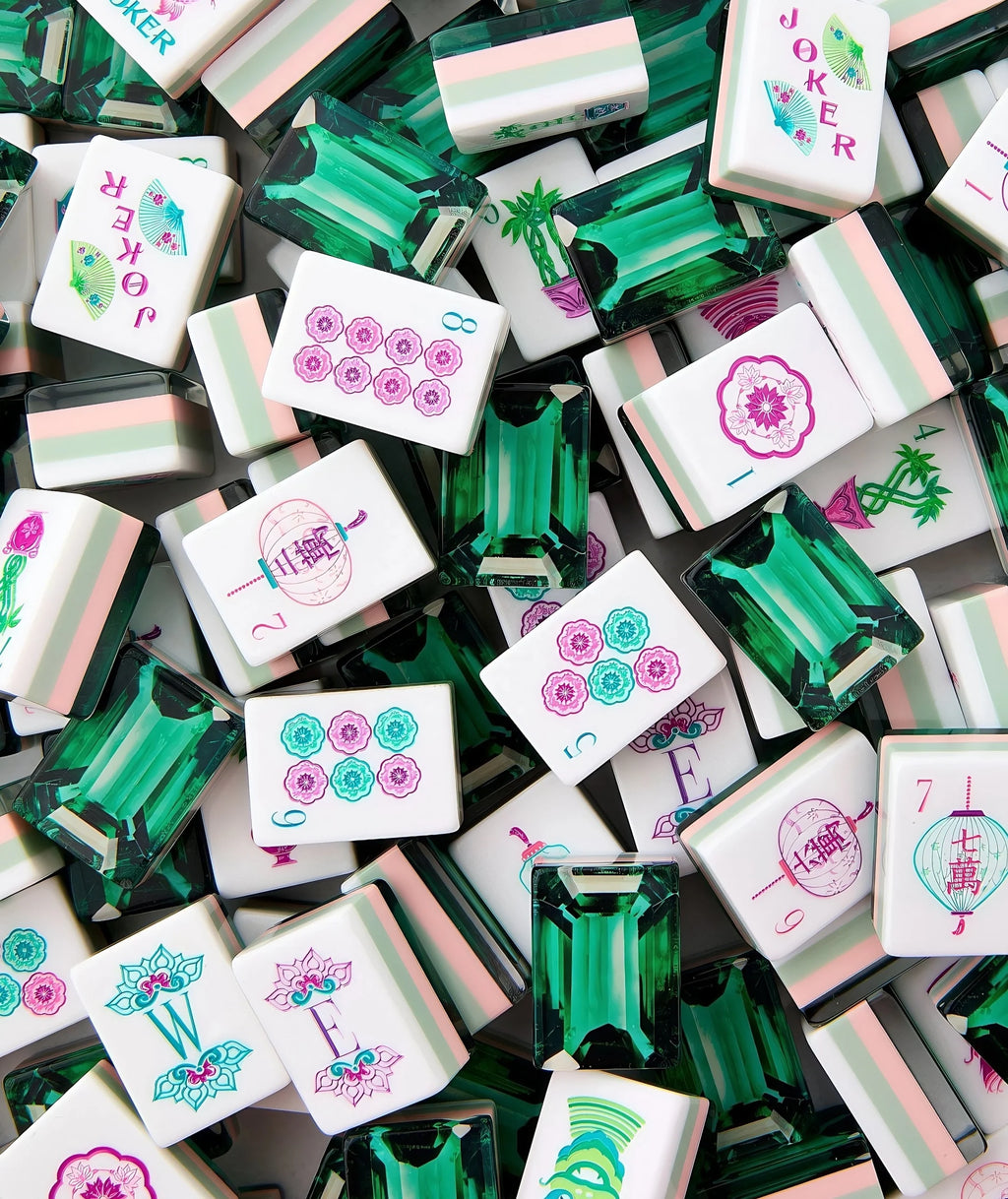 Custom American Crystal Emerald Luxury Mahjong Tiles Durable Water Resistant Game Gift for Singapore Japan Malaysia (emerald mahjong tiles)
