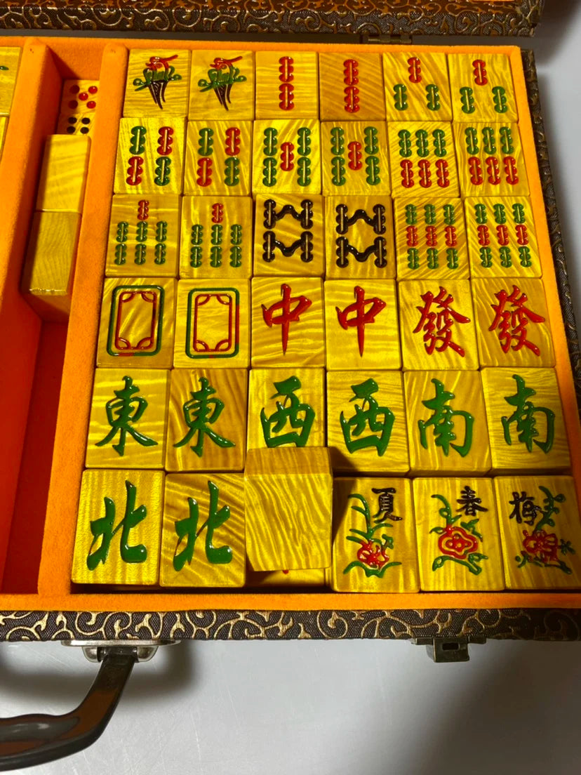 Golden Silk Nanmu Water Wave Pattern Redwood Household Mahjong Solid Wood Gift (redwood mahjong set)