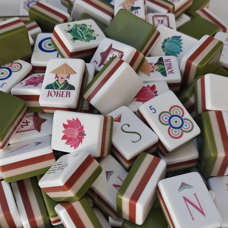 Hot New American Mahjong Set 160 Tiles 4 Layer Acrylic Engraved Luxury Mah Jongg 160 Cards Family Party Games Gift Mahjong Title (engraved mahjong set)