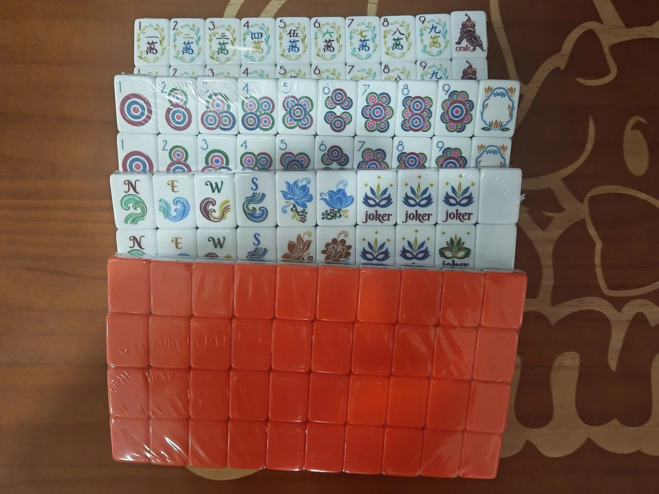 Hot Selling American Mahjong Set 160 Tiles 4-Layer Acrylic Mah Jongg Portable Travel Family Party Game surprise Gifts Mahjong (travel mahjong set)