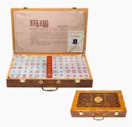 A Special grade natural agate mahjong red jade gift box, collectors use large size to give gifts to leaders and elders (agate mahjong set)