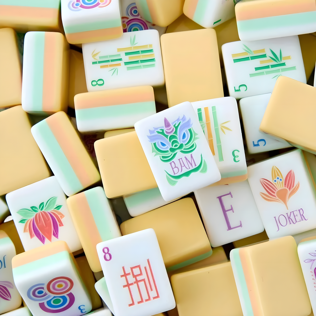 Modern Luxury American Mahjong Tiles 160pcs Portable Tile Standard Size Four Layer Yellow Acrylic Eisure Game for Home Gift (modern mahjong set)
